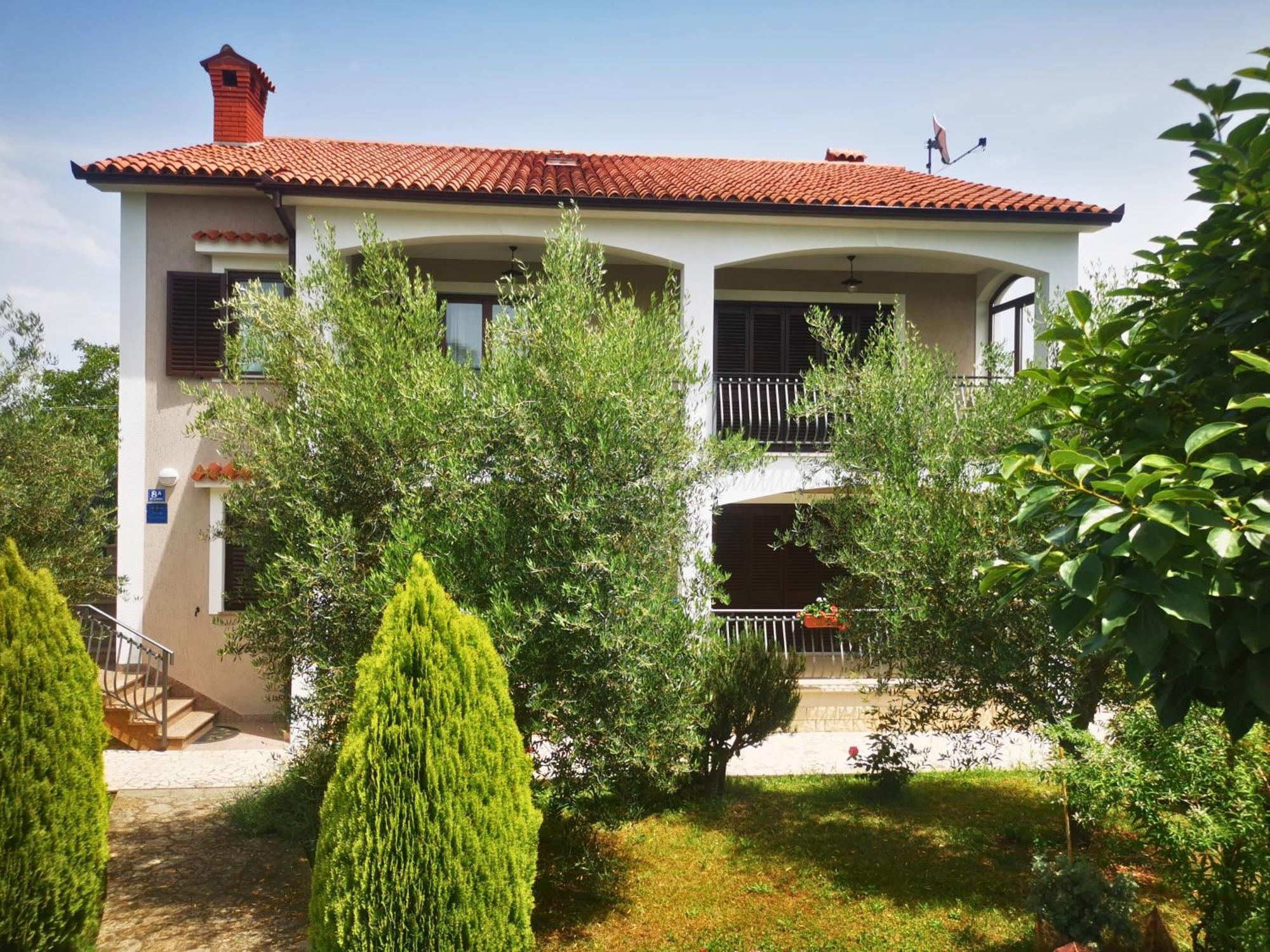 Garden Apartment Maria Vrsar Extérieur photo